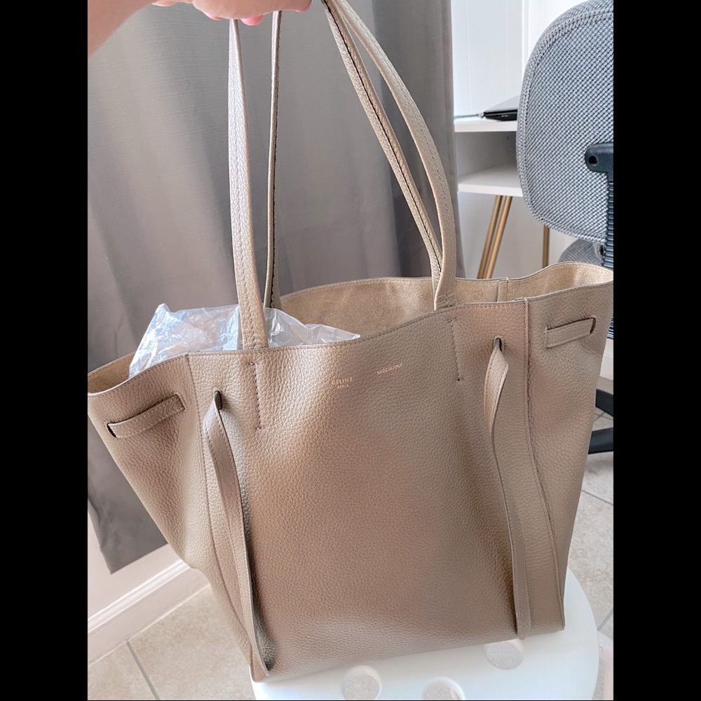Authentic CÉLINE Cabas Phantom